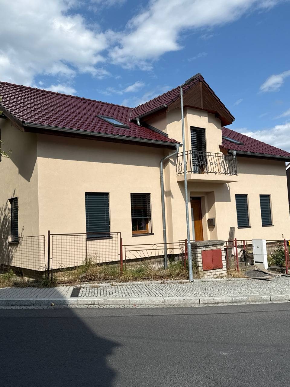 Oprava zateplení a mnichovská omítka - Žižkova, Česká Kamenice